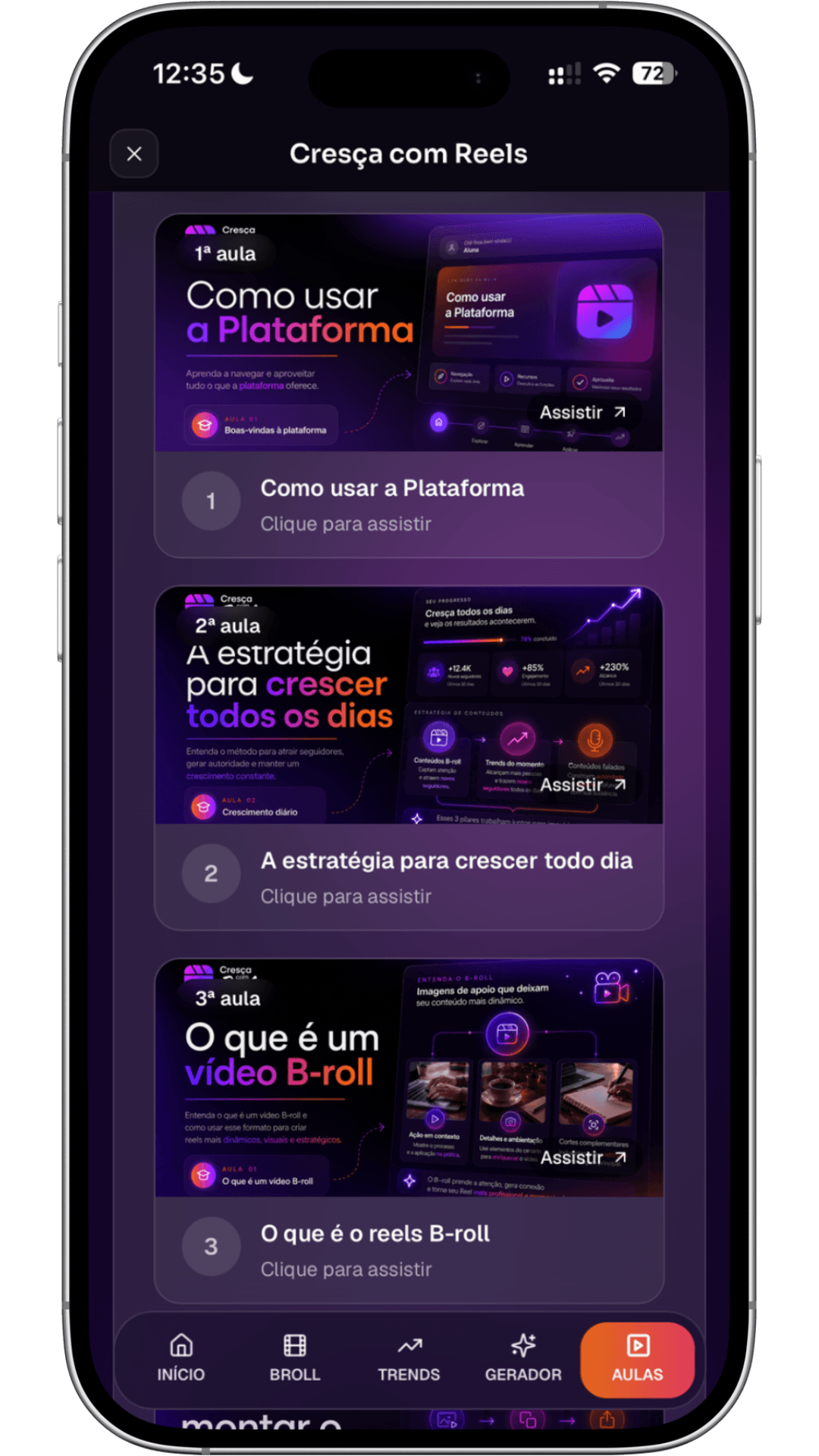 Tela mobile da área de aulas com trilhas guiadas sobre estratégia e B-roll